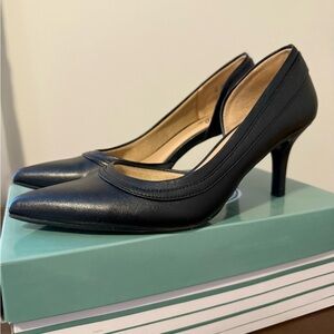 Abella Classic Black Heels